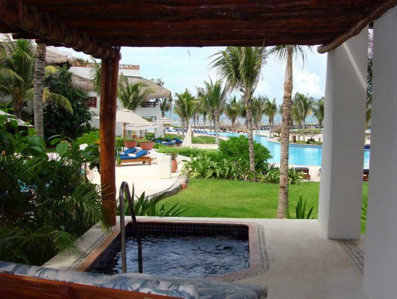 Private Terrace Jacuzzi