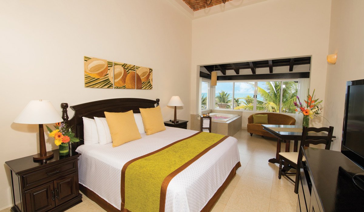 Ocean Front Dome Suite - Hidden Beach Resort